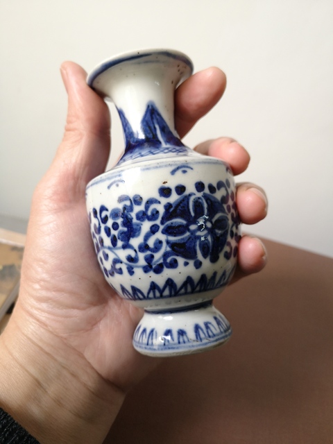 古玩陶瓷青花纏枝花卉紋瓶拍賣，當前價格6200元