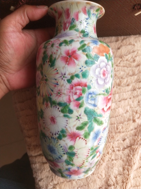 古玩陶瓷百花不落地壯瓶拍賣，當前價格10000元