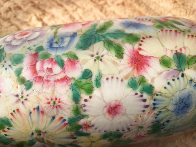 古玩陶瓷百花不落地壯瓶拍賣，當前價格10000元