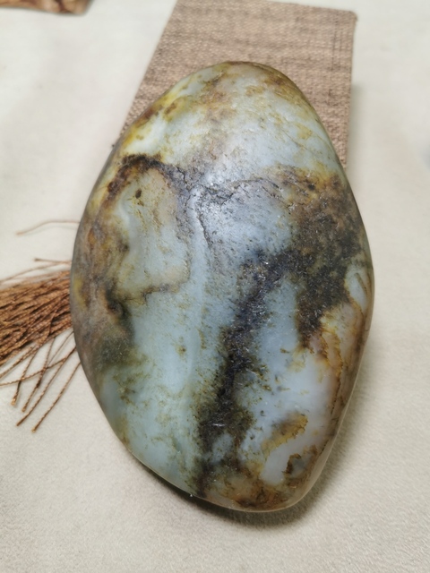 古玩玉器新疆和田籽料擺件拍賣，當前價格4688元