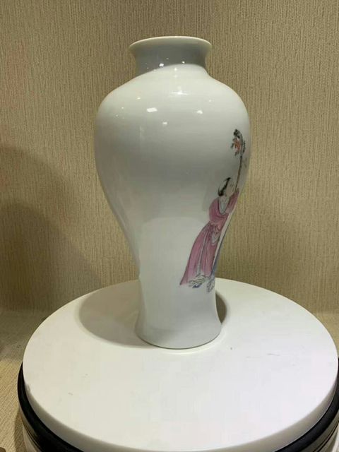 古玩陶瓷粉彩陶淵明愛菊紋觀音尊拍賣，當(dāng)前價(jià)格14500元