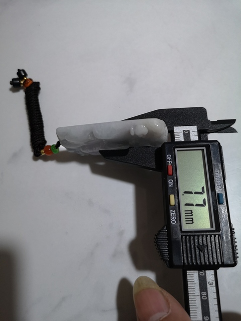 古玩玉器山水牌子拍賣，當前價格480元