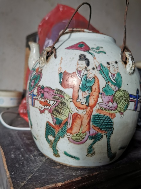 古玩陶瓷民國粉彩麒麟送子茶壺拍賣，當前價格13800元