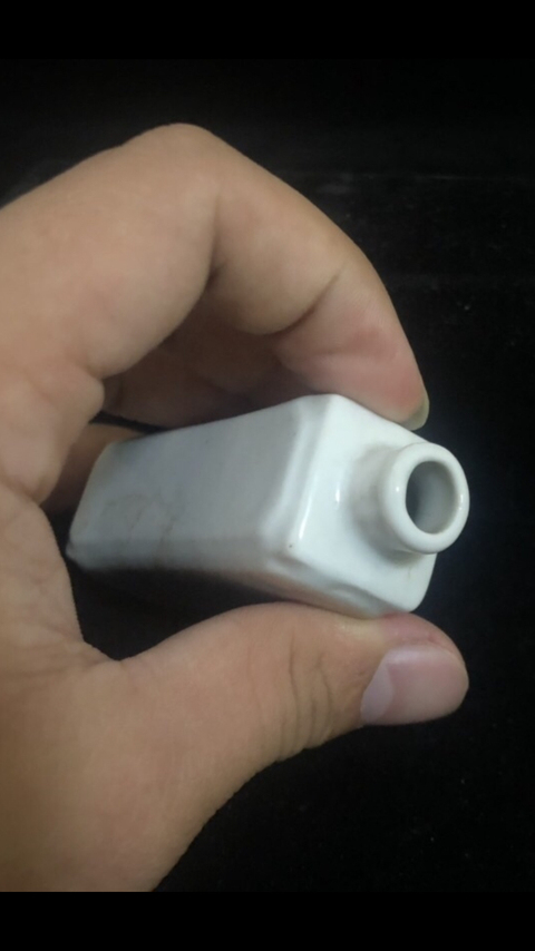 古玩陶瓷白釉鼻煙壺拍賣，當前價格12800元