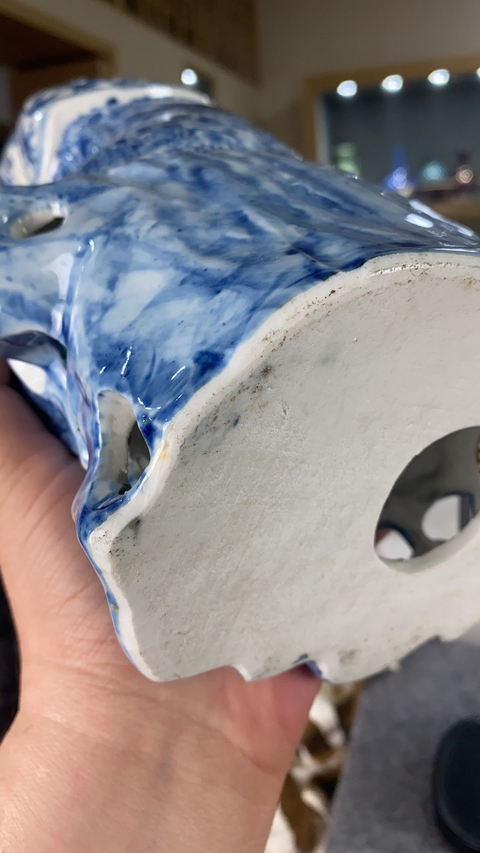 古玩陶瓷建國初期青花觀音瓷塑坐像拍賣，當前價格13800元