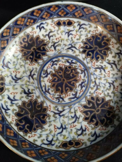 古玩陶瓷青花描金斗彩纏枝蓮紋小盤拍賣，當前價格7200元