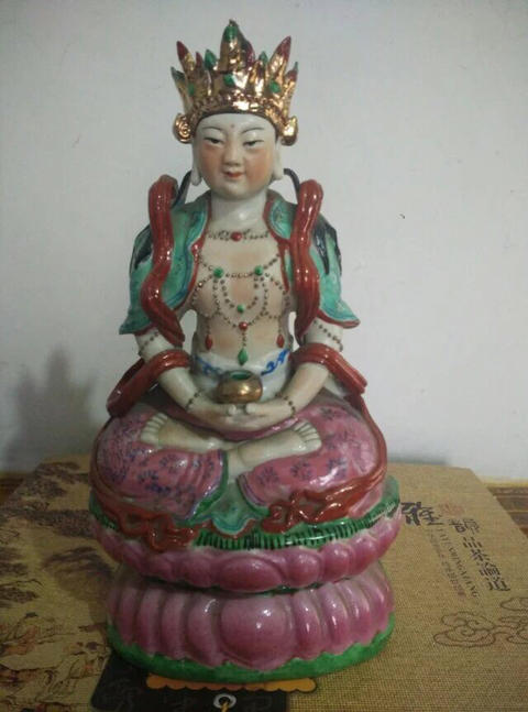 古玩陶瓷粉彩塑像拍賣，當前價格8800元