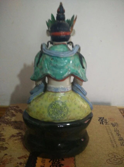 古玩陶瓷粉彩塑像拍賣，當前價格8800元