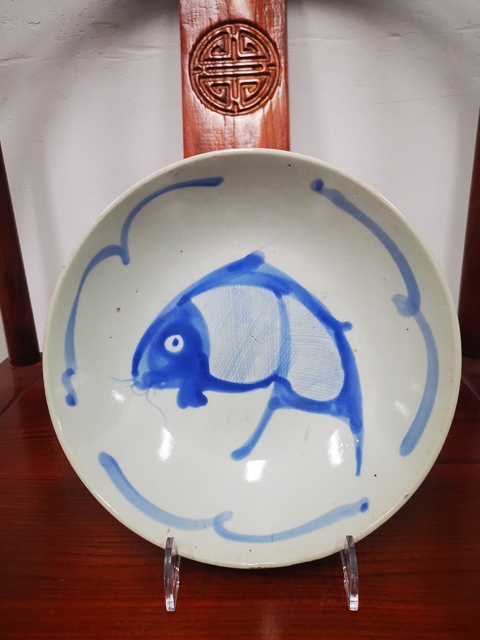 古玩陶瓷晚清民國 青花魚紋盤拍賣，當前價格1元