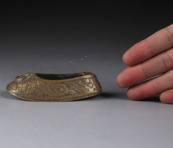 古玩雜項銅鞋拍賣，當(dāng)前價格14000元