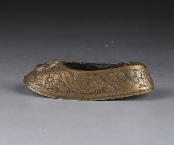 古玩雜項銅鞋拍賣，當(dāng)前價格14000元