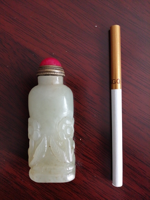 古玩雜項和田鼻煙壺拍賣，當前價格4000元