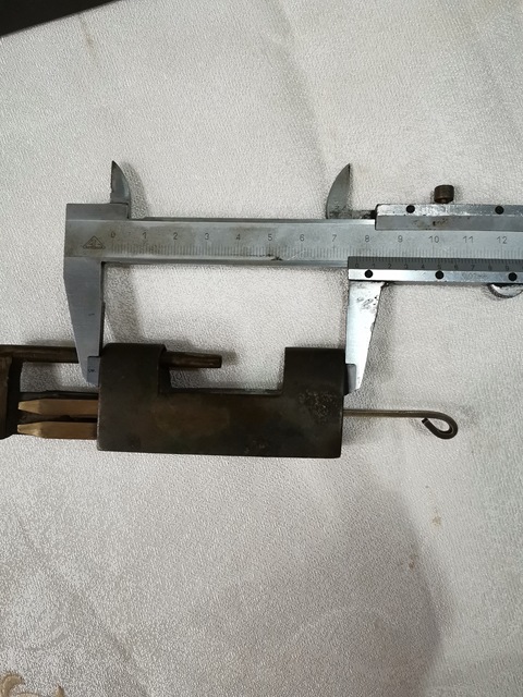 古玩銅器銅鎖兩把拍賣,當前價格999元