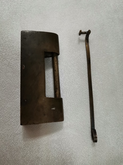 古玩銅器銅鎖兩把拍賣,當前價格999元