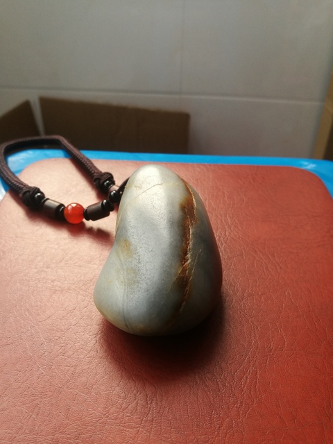 古玩玉器籽料原石拍賣，當前價格2888元