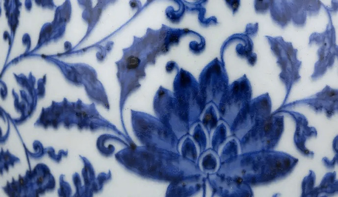 古玩陶瓷青花纏枝花卉紋瓶拍賣(mài)，當(dāng)前價(jià)格11600元