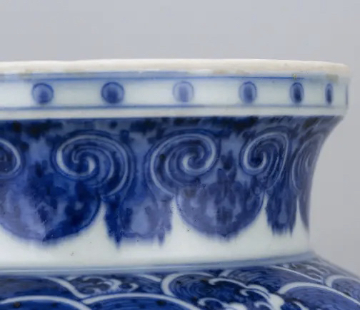 古玩陶瓷青花纏枝花卉紋瓶拍賣(mài)，當(dāng)前價(jià)格11600元