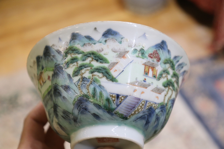 古玩陶瓷粉彩江西十景碗拍賣，當前價格9500元