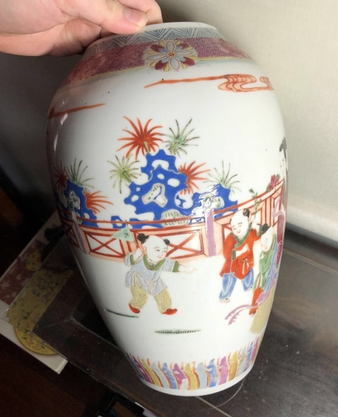 古玩陶瓷粉彩人物紋殘瓶拍賣，當(dāng)前價格7400元