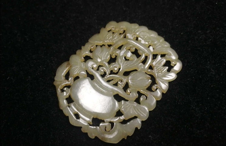 古玩玉器福壽花籃拍賣，當前價格8600元