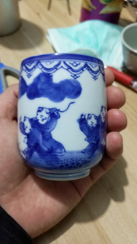 古玩陶瓷嬰戲紋青花杯拍賣，當前價格2200元