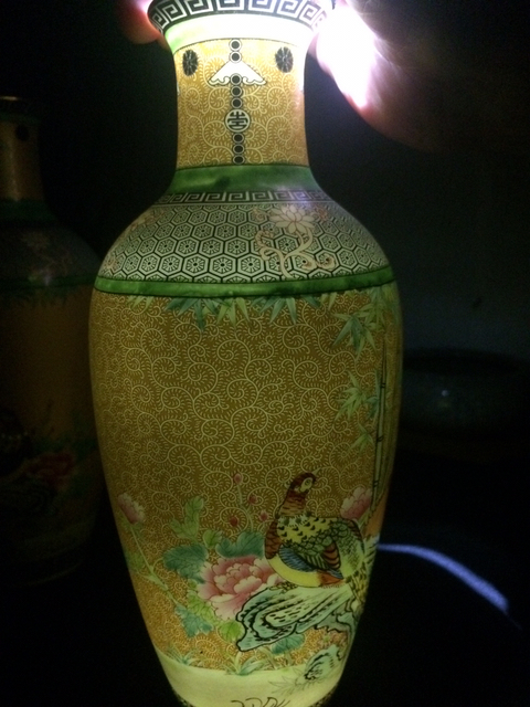 古玩陶瓷50-60年代仿雍正花瓶拍賣，當前價格9800元