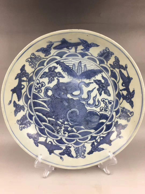 古玩陶瓷瑞獸鶴紋青花盤拍賣，當(dāng)前價(jià)格13800元