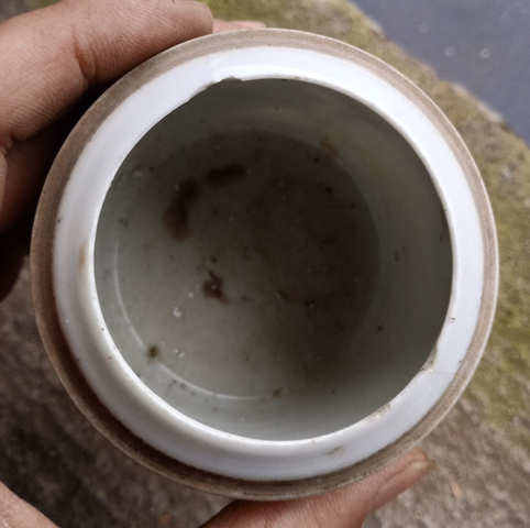 古玩陶瓷淺絳彩煙罐拍賣，當前價格10800元