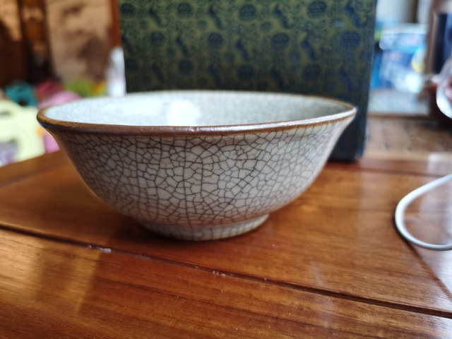 古玩陶瓷哥釉地碗拍賣，當前價格8500元