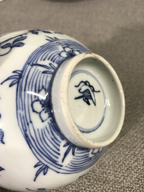 古玩陶瓷清早期青花白描桃花流水紋碗拍賣，當前價格6600元