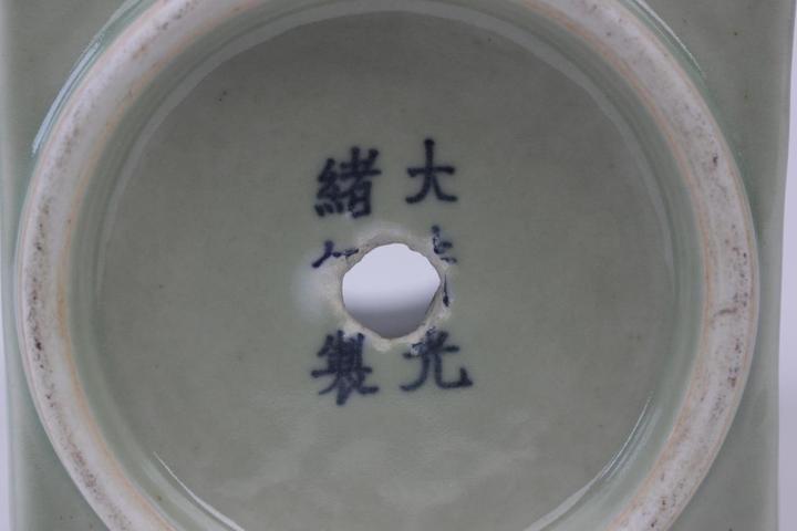 古玩陶瓷琮式瓶拍賣，當前價格10600元