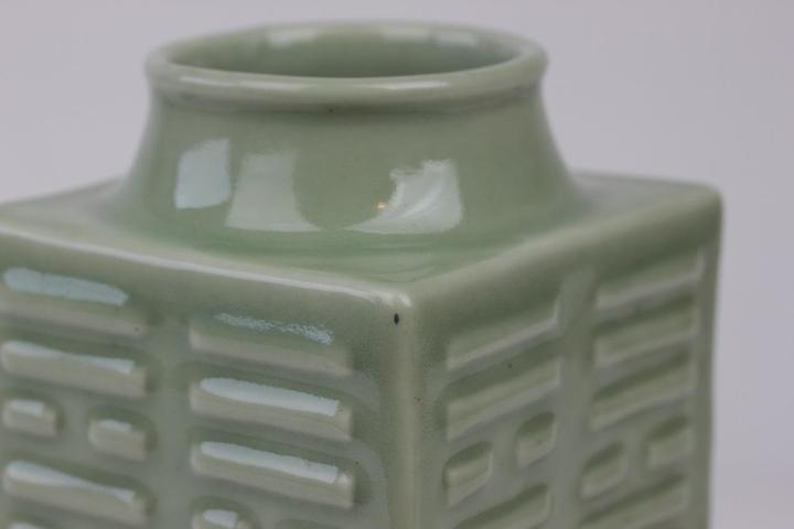 古玩陶瓷琮式瓶拍賣，當前價格10600元