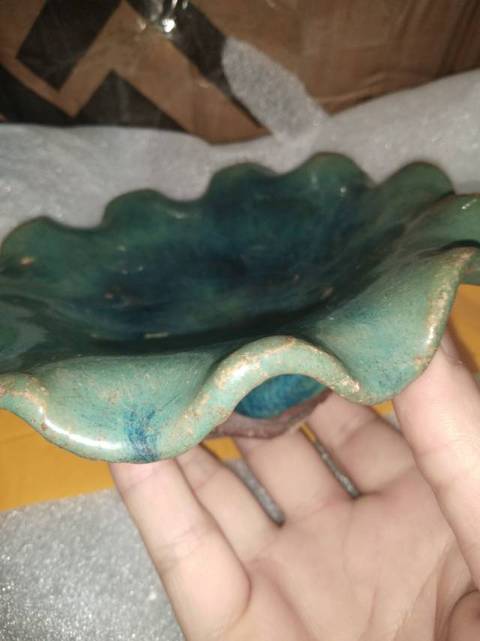 古玩陶瓷綠釉花口碗拍賣，當(dāng)前價(jià)格7300元