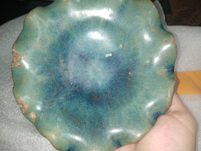 古玩陶瓷綠釉花口碗拍賣，當(dāng)前價(jià)格7300元