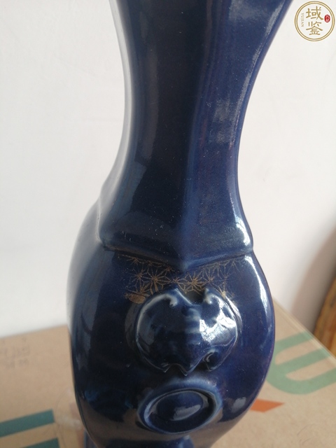 古玩陶瓷清乾隆霽藍釉描金竹紋蝠耳銜環六方瓶拍賣，當前價格4700元