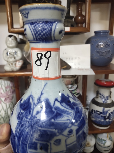 古玩陶瓷青花山水紋鼓頸瓶拍賣，當前價格13500元