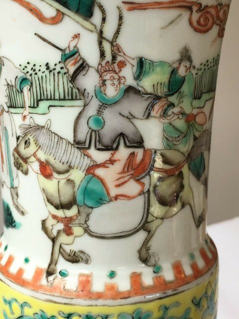 古玩陶瓷五彩刀馬人物紋花觚拍賣，當前價格10000元