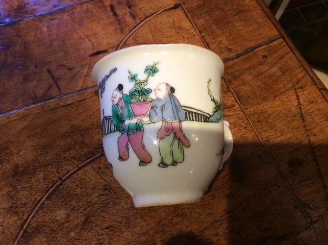 古玩陶瓷粉彩太白醉酒人物故事紋把杯拍賣，當前價格10000元