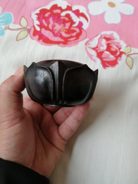 古玩雜項紫檀木雕刻蓮花型小罐拍賣，當前價格3800元