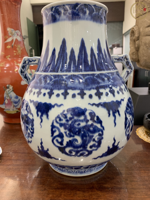 古玩陶瓷青花夔龍紋吉耳尊拍賣，當前價格7000元