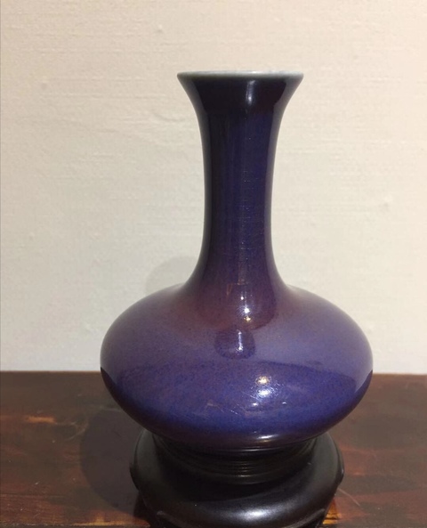 古玩陶瓷此荸薺瓶拍賣，當前價格11000元