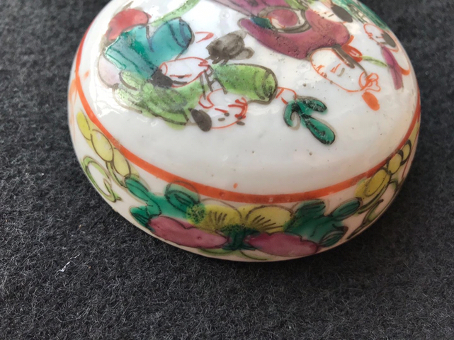 古玩陶瓷人物蓋盒拍賣，當前價格13000元