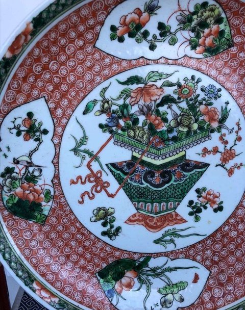 古玩陶瓷五彩開光花卉紋盤拍賣，當(dāng)前價(jià)格6000元