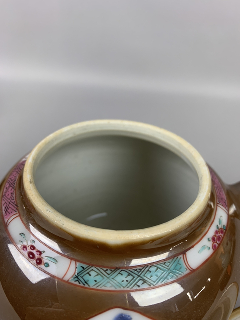 古玩陶瓷雍正醬釉粉彩富貴加官圖執(zhí)壺拍賣，當(dāng)前價(jià)格10000元