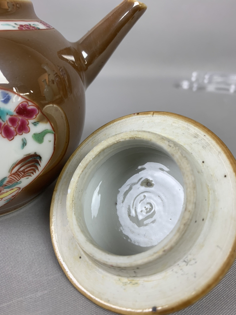 古玩陶瓷雍正醬釉粉彩富貴加官圖執(zhí)壺拍賣，當(dāng)前價(jià)格10000元