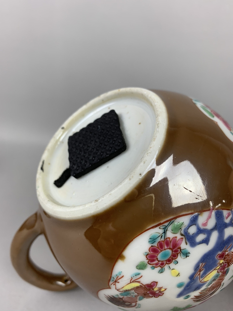 古玩陶瓷雍正醬釉粉彩富貴加官圖執(zhí)壺拍賣，當(dāng)前價(jià)格10000元