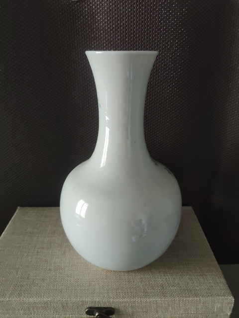 古玩陶瓷粉彩瓶拍賣，當前價格7000元