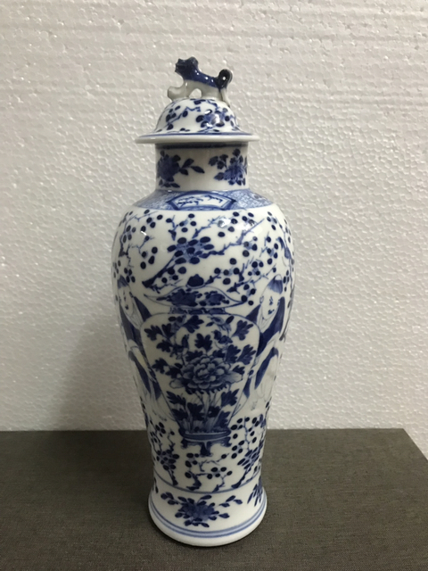 古玩陶瓷青花蓋瓶拍賣(mài)，當(dāng)前價(jià)格11000元