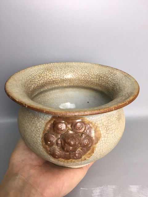 古玩陶瓷哥釉獅耳爐拍賣，當前價格6000元