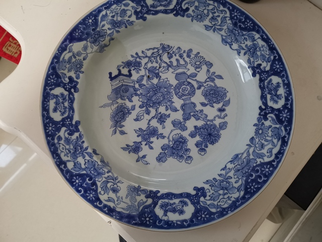 古玩陶瓷清雍正青花清供花卉魚藻紋折沿大盤拍賣，當前價格8800元